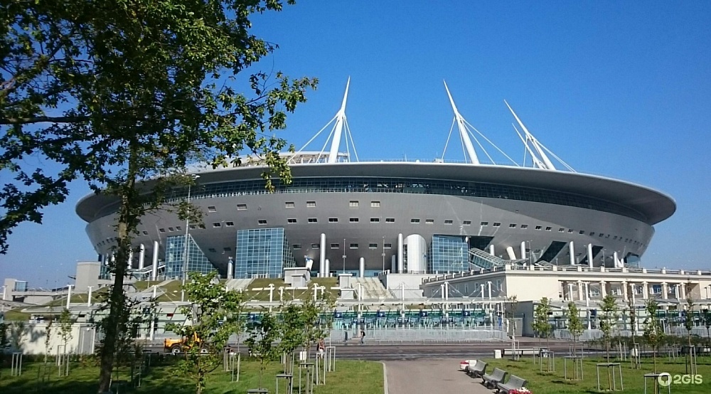 Футбольный стадион «Газпром Арена»